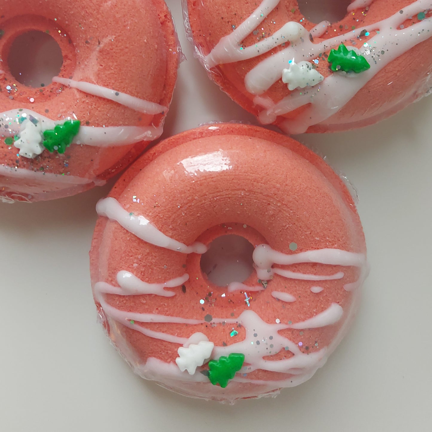 Holiday Hug Donut Bath Bomb