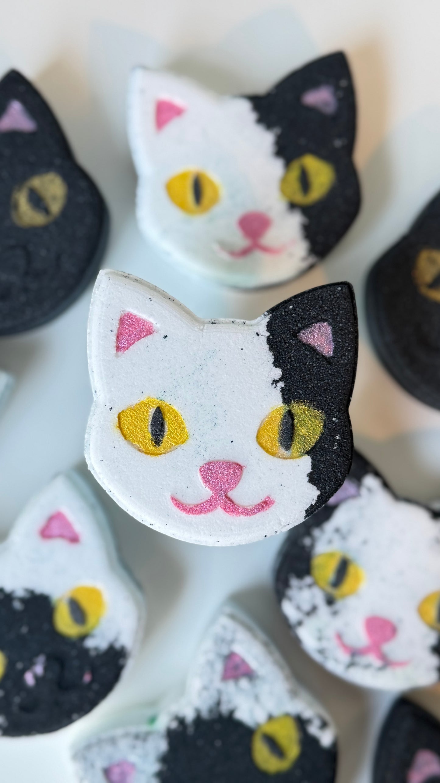 Kitty Cat Bath Bomb